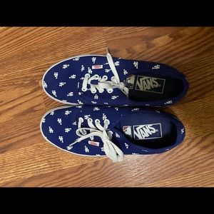 MLB DODGERS VANS